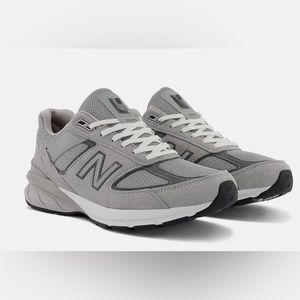 Brand new! New Balance 990 v5. Never worn. No box